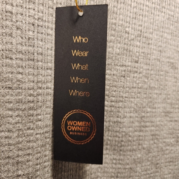 NWT- W5 Size M, Grey Top, Business Casual, Formal, Women, Women Owned Business - Picture 4 of 6